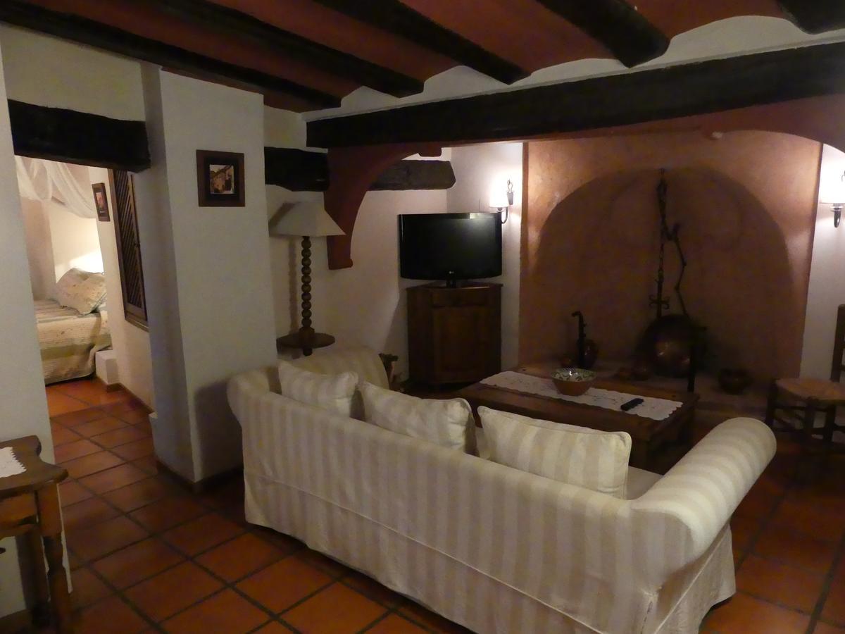 Hotel Posada Del Adarve Albarracin Exterior photo